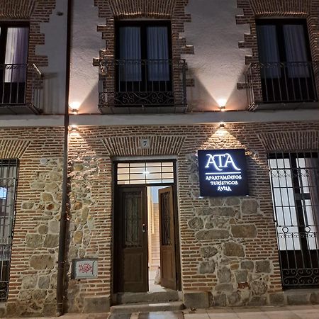 Apartamentos Turisticos Avila Puerta De Los Leales 1-2 Bagian luar foto